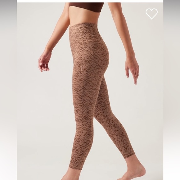 Athleta Salutation Stash 7/8 Tight / Legging (shanti animal beige) - Picture 2 of 8
